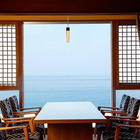 Hotel Awaji Yumesenkei Sumoto Esterno foto